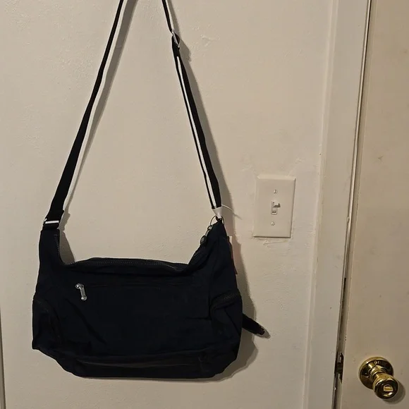 NWT Crossbody Purse/Bag - Picture 6 of 6